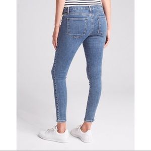 GAP Jeans - Maternity cropped denim GAP Jeans - Maternity cropped denim